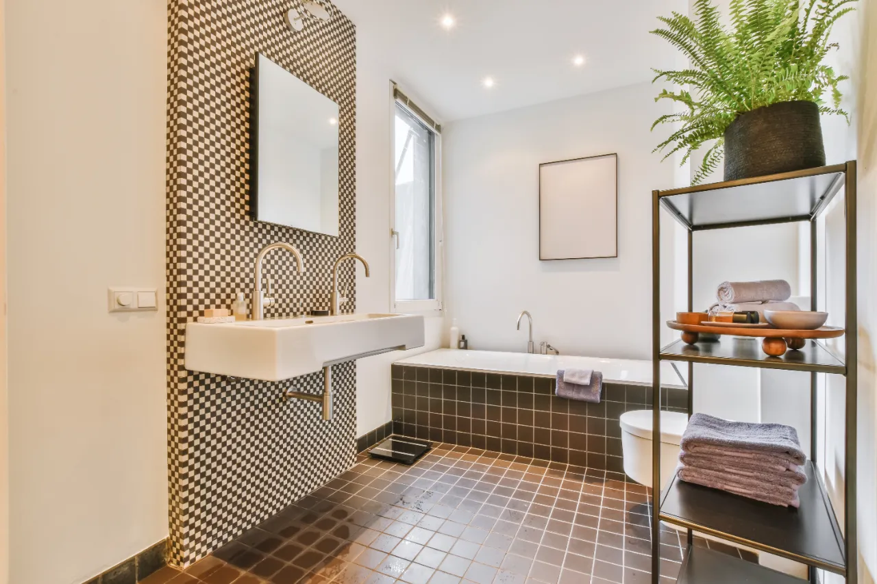 Bath tile floor and walls Massachusetts. 3JC General Contractor